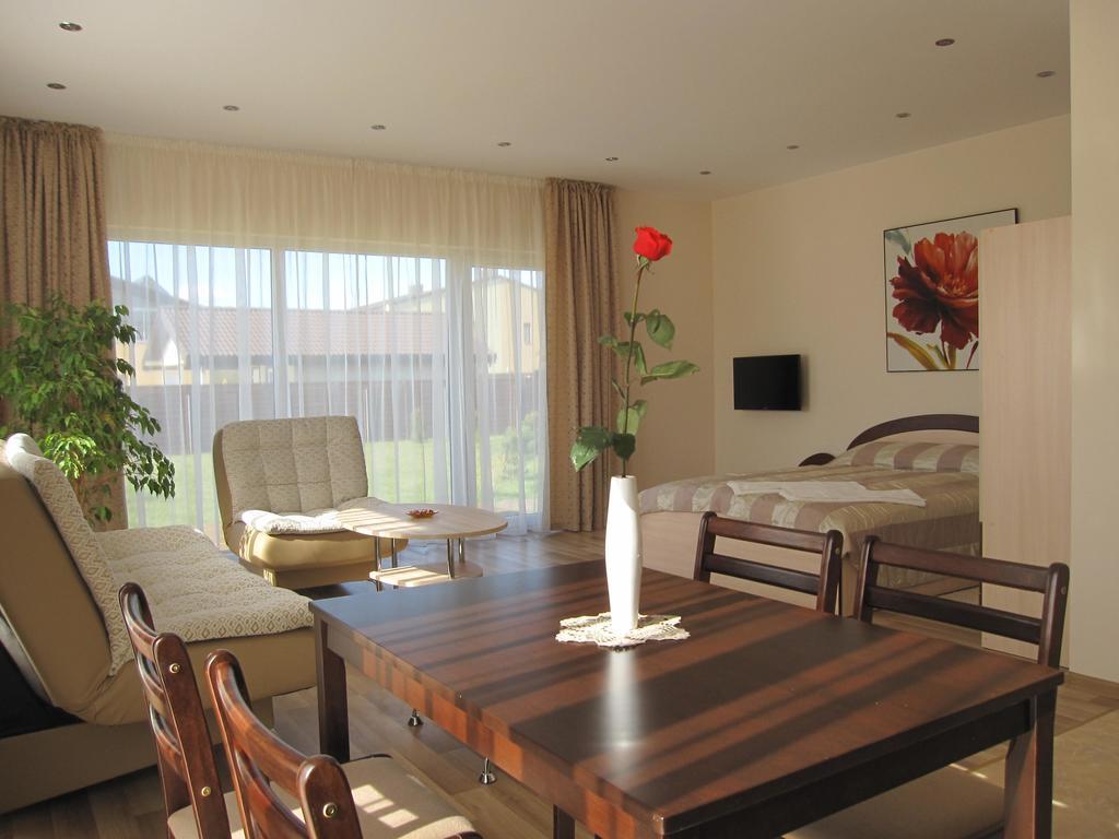 Vila Laima Hotel Šventoji Buitenkant foto